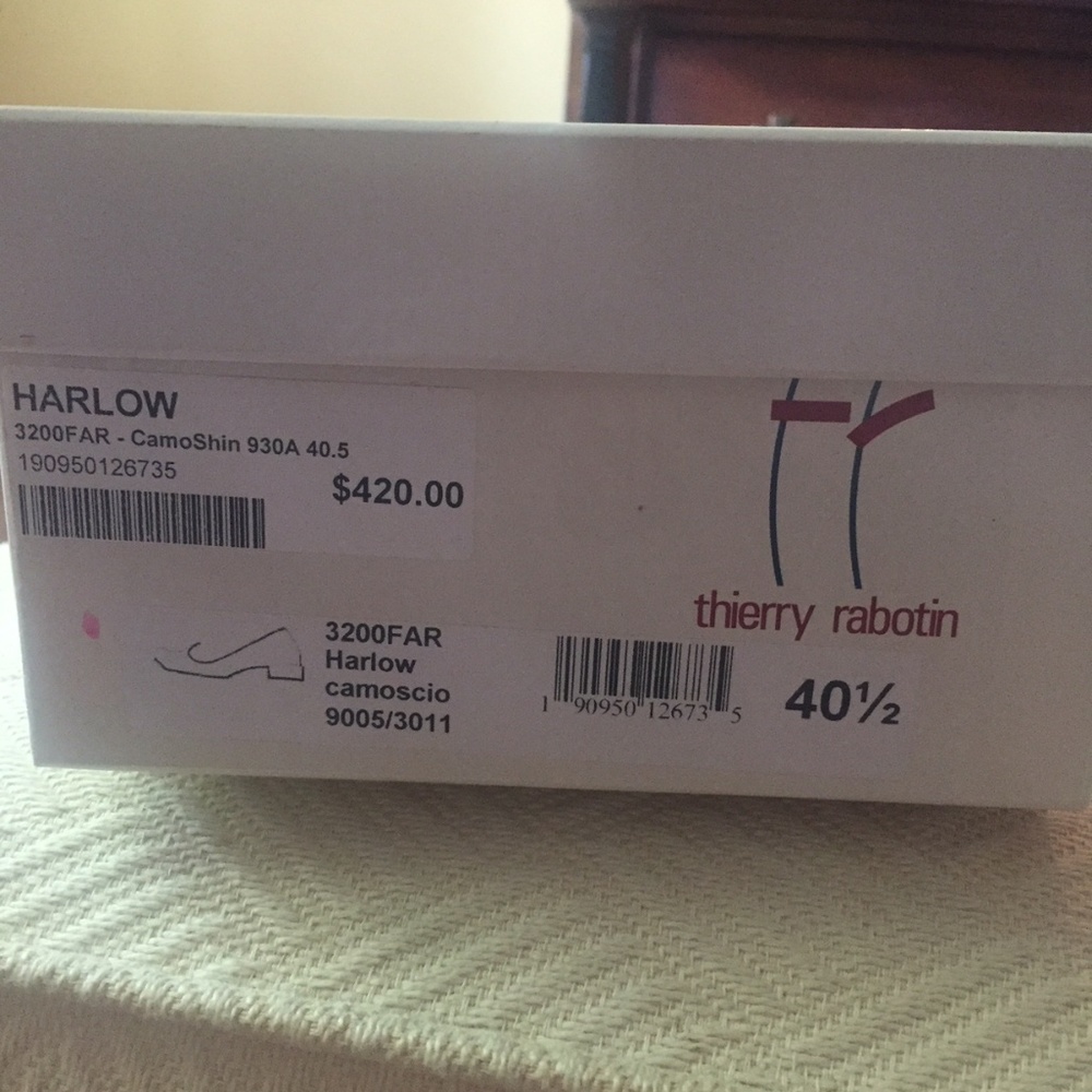 Thierry Rabotin Euro 40.5  Never worn